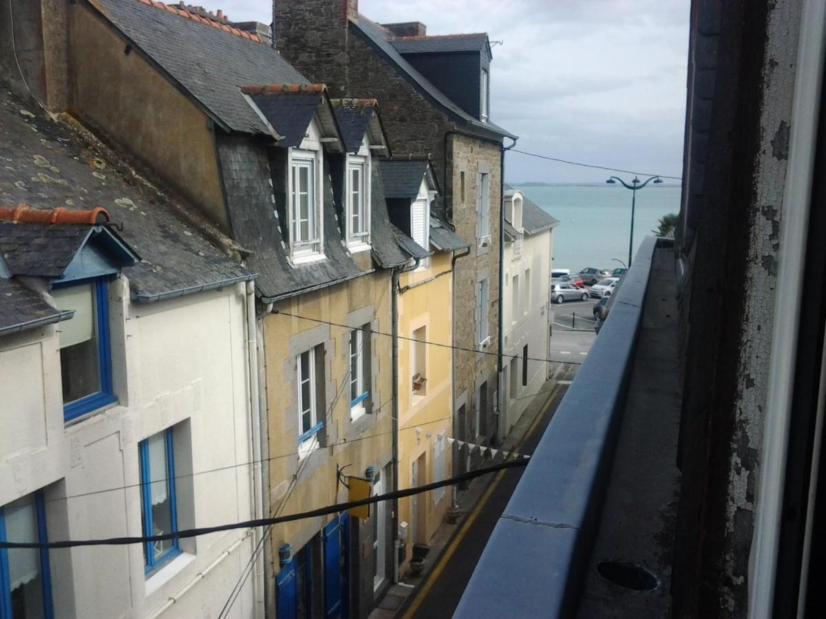 Appartement Rue Georges V - Port De La Houle كُنْكال المظهر الخارجي الصورة